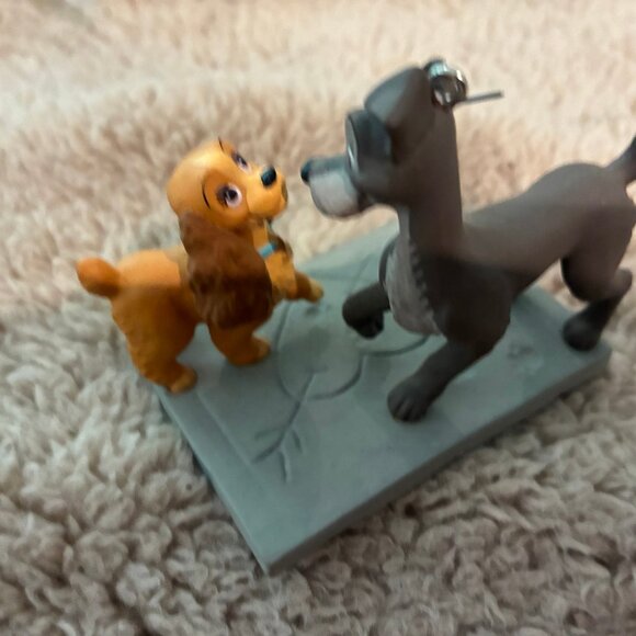 2008 Hallmark Ornament New  Disney Lady and The Tramp  Signs of Affection - Picture 4 of 5